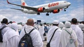 Ilustrasi dari Tender Belanja Sewa Kapal Terbang - Sewa Pesawat Domestik Haji